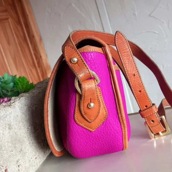 Dooney & Bourke Vogue Saddle Flap Bag 1990's - Picture 10 of 12